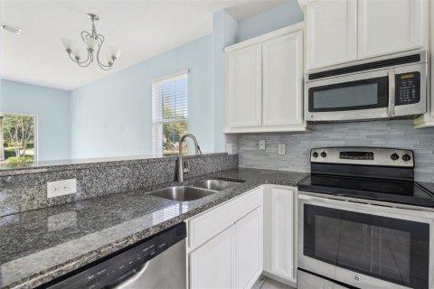 Townhouse in Daytona Beach, Florida 3 bedrooms, 57.04 sq.m. № 1362958 - photo 8