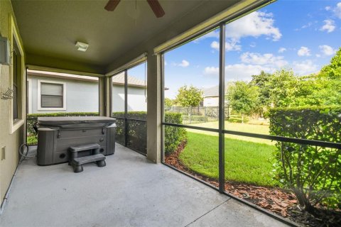 Casa en venta en Land O' Lakes, Florida, 4 dormitorios, 234.95 m2 № 1362987 - foto 19