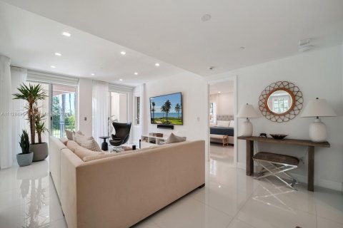 Condominio en alquiler en Miami Beach, Florida, 2 dormitorios, 132.76 m2 № 3720 - foto 7