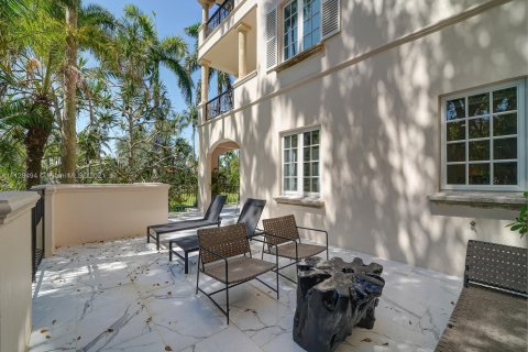 Condominio en alquiler en Miami Beach, Florida, 2 dormitorios, 132.76 m2 № 3720 - foto 23