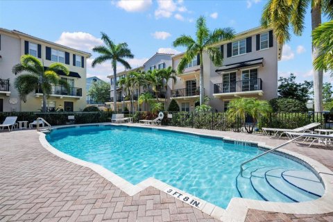 Townhouse in Jupiter, Florida 3 bedrooms, 163.51 sq.m. № 1179816 - photo 3