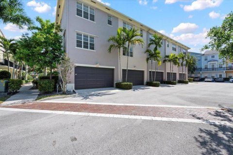 Townhouse in Jupiter, Florida 3 bedrooms, 163.51 sq.m. № 1179816 - photo 5