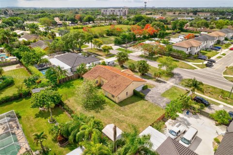 House in Homestead, Florida 3 bedrooms, 214.23 sq.m. № 1225514 - photo 30