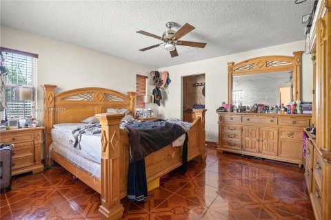 Casa en venta en Homestead, Florida, 3 dormitorios, 214.23 m2 № 1225514 - foto 14