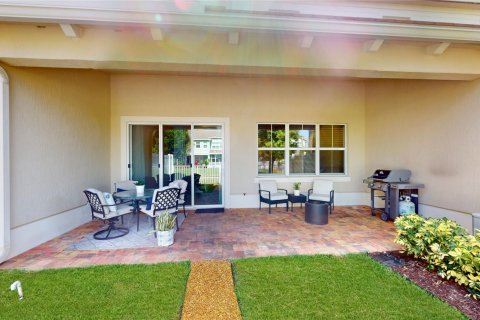 Townhouse in Royal Palm Beach, Florida 3 bedrooms, 206.43 sq.m. № 1141524 - photo 4