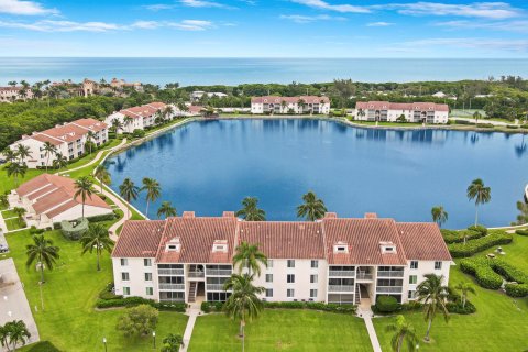 Condominio en venta en Jensen Beach, Florida, 2 dormitorios, 101.26 m2 № 744378 - foto 9