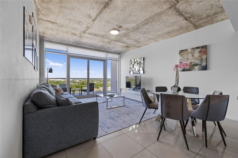 Copropriété à vendre à Miami, Floride: 2 chambres, 103.21 m2 № 718208 - photo 4