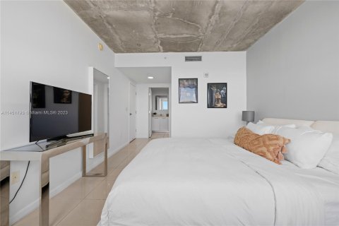 Copropriété à vendre à Miami, Floride: 2 chambres, 103.21 m2 № 718208 - photo 11