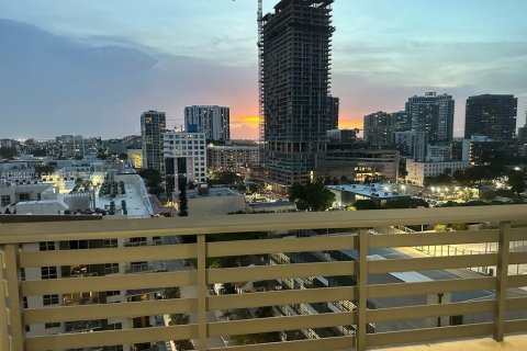 Condominio en venta en Miami, Florida, 2 dormitorios № 1368969 - foto 2