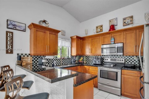 Casa en venta en Miami, Florida, 3 dormitorios, 119.57 m2 № 1368968 - foto 15