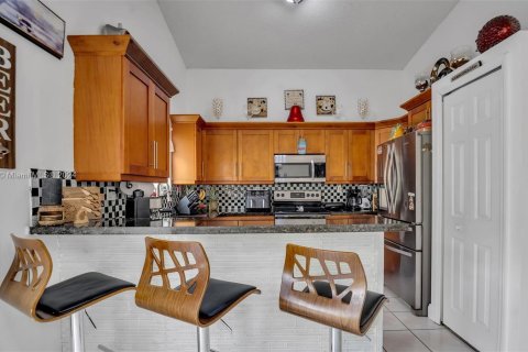 Casa en venta en Miami, Florida, 3 dormitorios, 119.57 m2 № 1368968 - foto 16