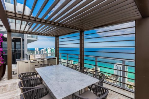 Copropriété à vendre à Hollywood, Floride: 2 chambres, 96.99 m2 № 1104215 - photo 10