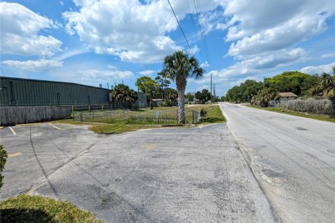 Propiedad comercial en venta en Hudson, Florida, 251.39 m2 № 1155993 - foto 23