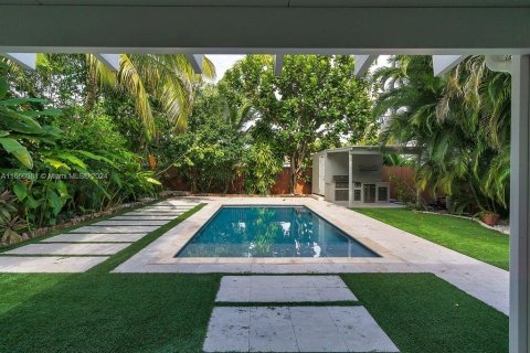 Villa ou maison à vendre à Miami, Floride: 3 chambres, 184.88 m2 № 1365850 - photo 22