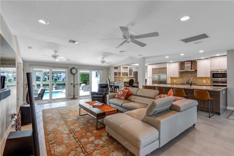 Villa ou maison à vendre à Pompano Beach, Floride: 3 chambres, 201.41 m2 № 489789 - photo 4