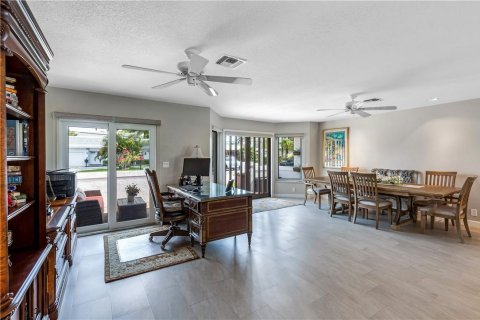Casa en venta en Pompano Beach, Florida, 3 dormitorios, 201.41 m2 № 489789 - foto 3