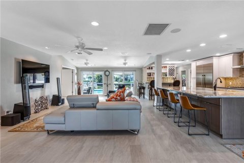 Casa en venta en Pompano Beach, Florida, 3 dormitorios, 201.41 m2 № 489789 - foto 22