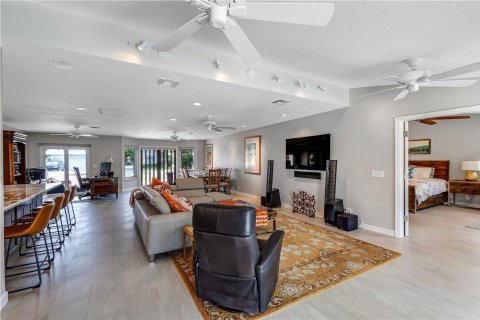 Villa ou maison à vendre à Pompano Beach, Floride: 3 chambres, 201.41 m2 № 489789 - photo 20