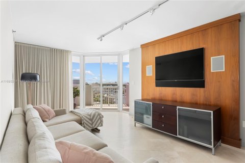 Condominio en venta en Miami Beach, Florida, 2 dormitorios, 87.33 m2 № 1441750 - foto 1