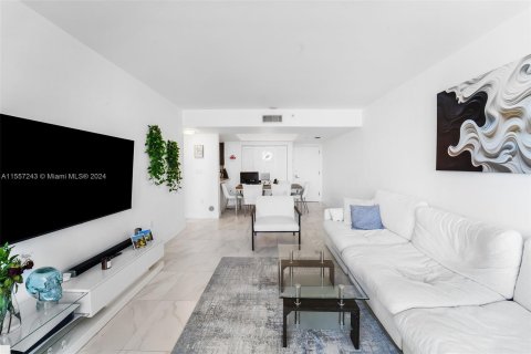 Condominio en venta en Miami Beach, Florida, 1 dormitorio, 69.31 m2 № 1080917 - foto 5