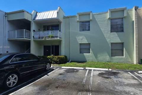 Condo in West Palm Beach, Florida, 2 bedrooms  № 1367627 - photo 28