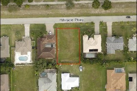Land in Cape Coral, Florida № 361283 - photo 3