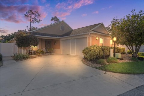 Casa en venta en The Villages, Florida, 3 dormitorios, 166.67 m2 № 1402522 - foto 1