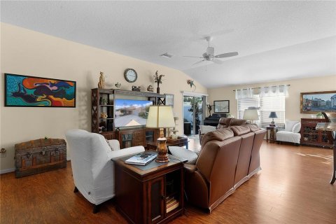 Casa en venta en The Villages, Florida, 3 dormitorios, 166.67 m2 № 1402522 - foto 11