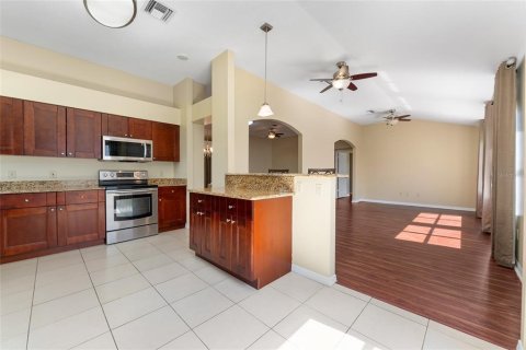 Casa en venta en The Villages, Florida, 3 dormitorios, 174.47 m2 № 1402520 - foto 18