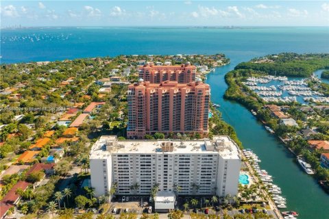 Copropriété à vendre à Coral Gables, Floride: 1 chambre, 84.54 m2 № 1098589 - photo 1