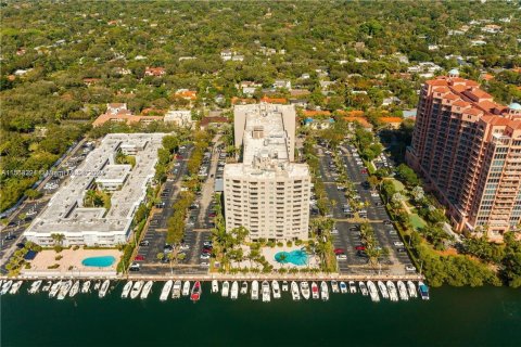 Condominio en venta en Coral Gables, Florida, 1 dormitorio, 84.54 m2 № 1098589 - foto 26