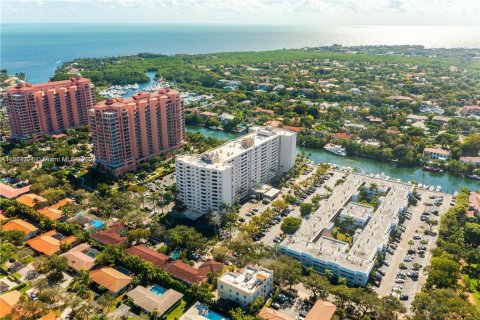 Copropriété à vendre à Coral Gables, Floride: 1 chambre, 84.54 m2 № 1098589 - photo 23