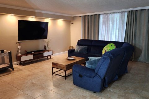 Condominio en venta en Hallandale Beach, Florida, 2 dormitorios, 117.06 m2 № 934264 - foto 9
