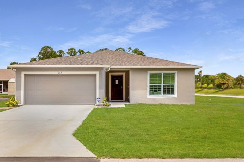 House in Royal Highlands by Focus Homes in Brooksville, Florida 4 bedrooms, 174 sq.m. № 396534 - photo 3