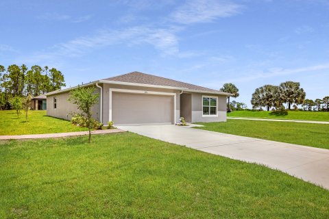 House in Royal Highlands by Focus Homes in Brooksville, Florida 4 bedrooms, 174 sq.m. № 396534 - photo 6