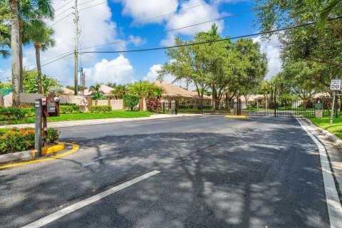 House in Delray Beach, Florida 3 bedrooms, 169.73 sq.m. № 1100198 - photo 18