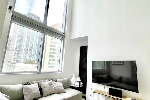 Condo in Miami, Florida, 1 bedroom  № 976084 - photo 24