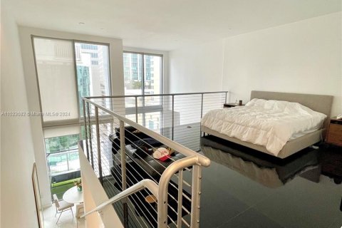 Condominio en venta en Miami, Florida, 1 dormitorio, 106.56 m2 № 976084 - foto 29