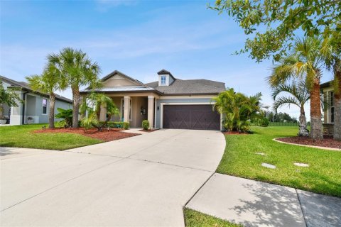 Villa ou maison à vendre à Wesley Chapel, Floride: 3 chambres, 260.31 m2 № 1285608 - photo 2