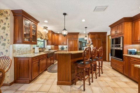 House in Lake Worth, Florida 5 bedrooms, 334.08 sq.m. № 1133103 - photo 27