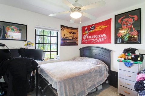 Casa en venta en Miami, Florida, 4 dormitorios, 173.91 m2 № 1384331 - foto 11