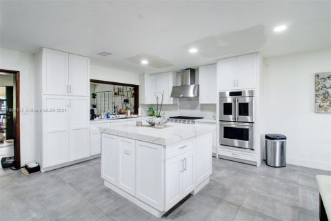 Casa en venta en Miami, Florida, 4 dormitorios, 173.91 m2 № 1384331 - foto 7