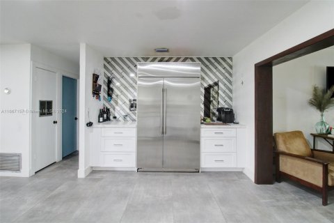 Casa en venta en Miami, Florida, 4 dormitorios, 173.91 m2 № 1384331 - foto 9