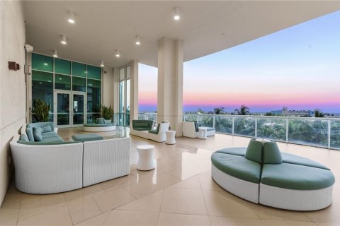 Condominio en venta en Pompano Beach, Florida, 2 dormitorios, 137.31 m2 № 350903 - foto 3