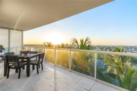 Condominio en venta en Pompano Beach, Florida, 2 dormitorios, 137.31 m2 № 350903 - foto 19