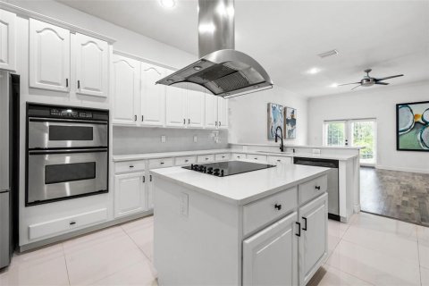 Adosado en venta en Tampa, Florida, 3 dormitorios, 247.68 m2 № 1266530 - foto 11