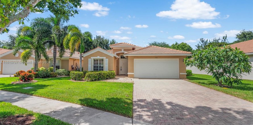 Casa en Boynton Beach, Florida 3 dormitorios, 143.81 m2 № 1238232