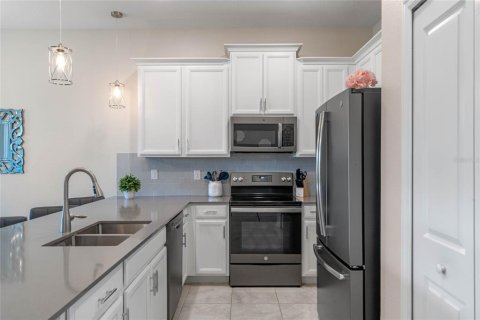 Condo in Davenport, Florida, 2 bedrooms  № 1108173 - photo 7