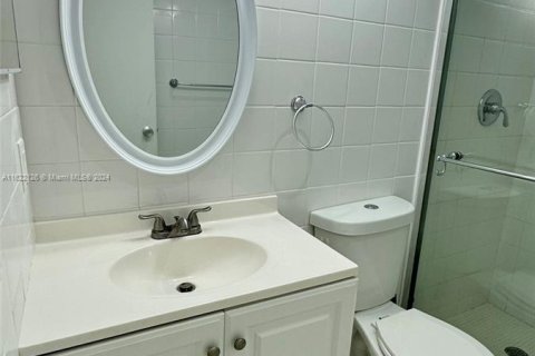 Condo in West Palm Beach, Florida, 1 bedroom  № 1269498 - photo 16