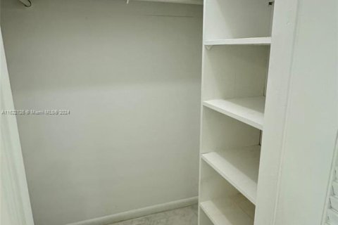 Condo in West Palm Beach, Florida, 1 bedroom  № 1269498 - photo 18